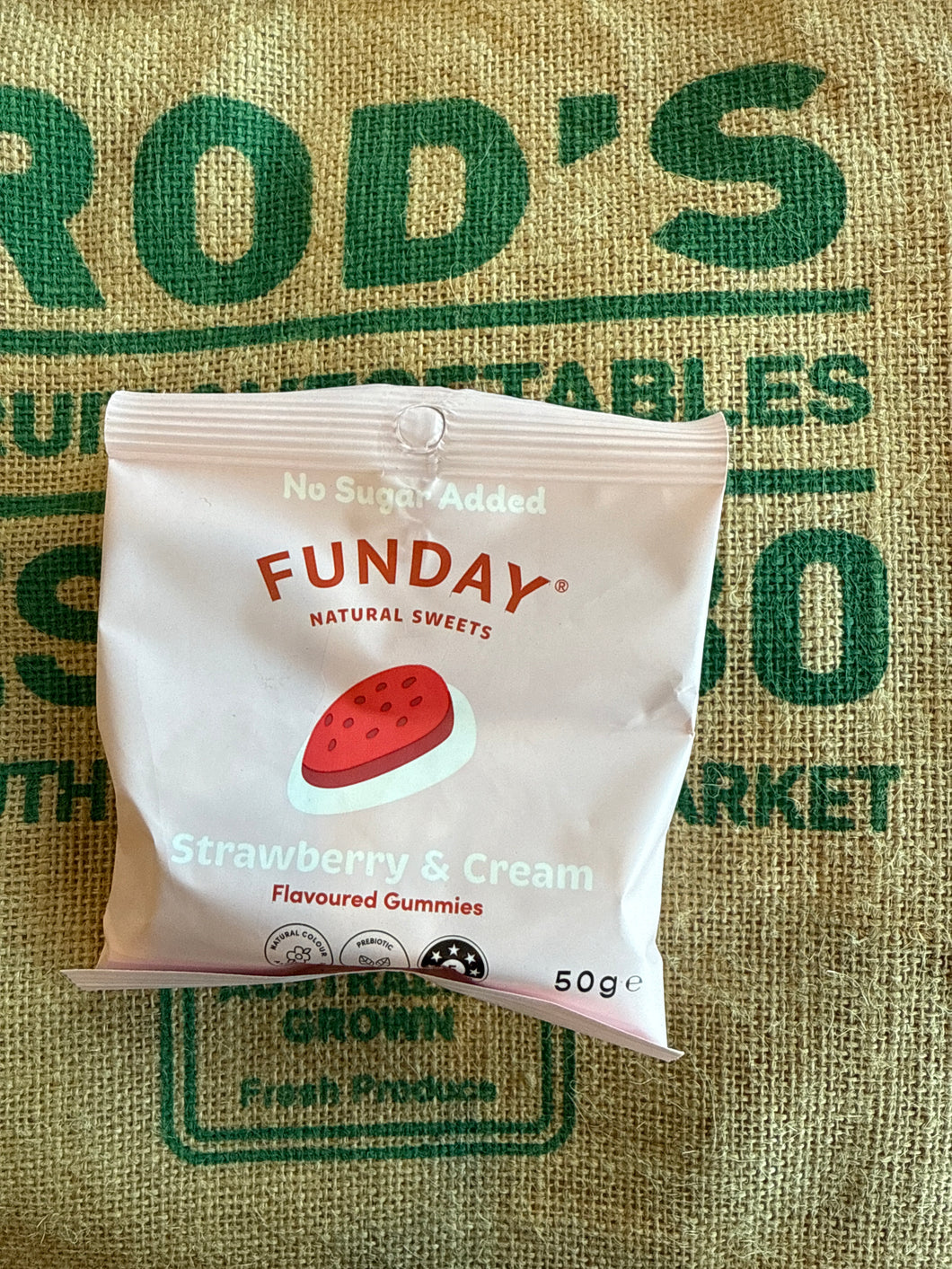 Strawberries & Cream - Funday No Sugar Lollies 50g